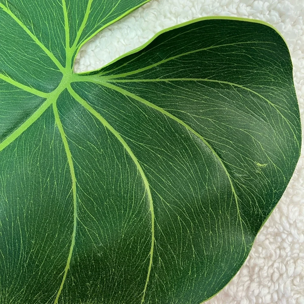 Design Idea Bali Hai Leaf-Shaped Table Textiles in Deep Green w/Olive Accents